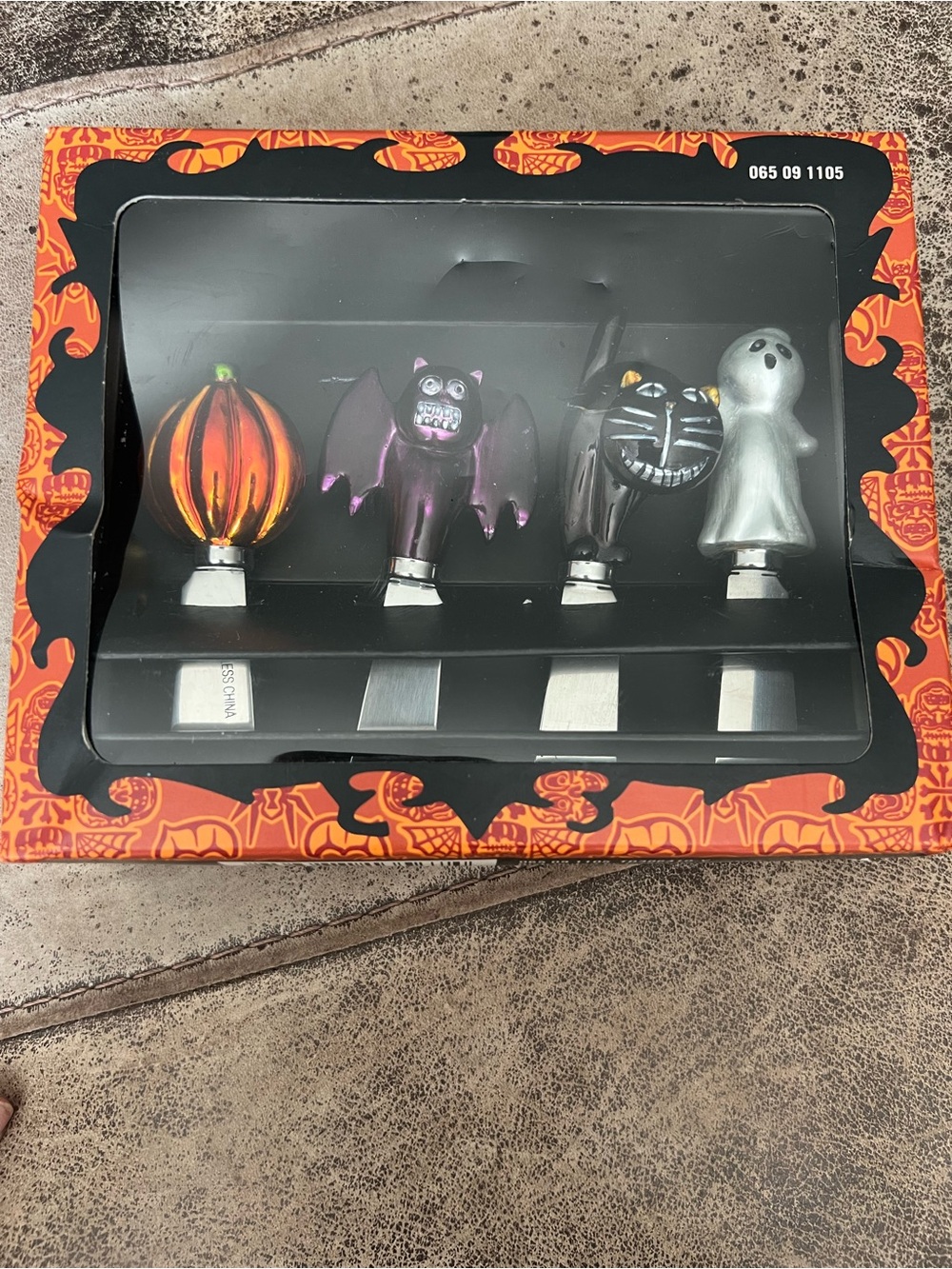 Vintage Halloween Spreaders
